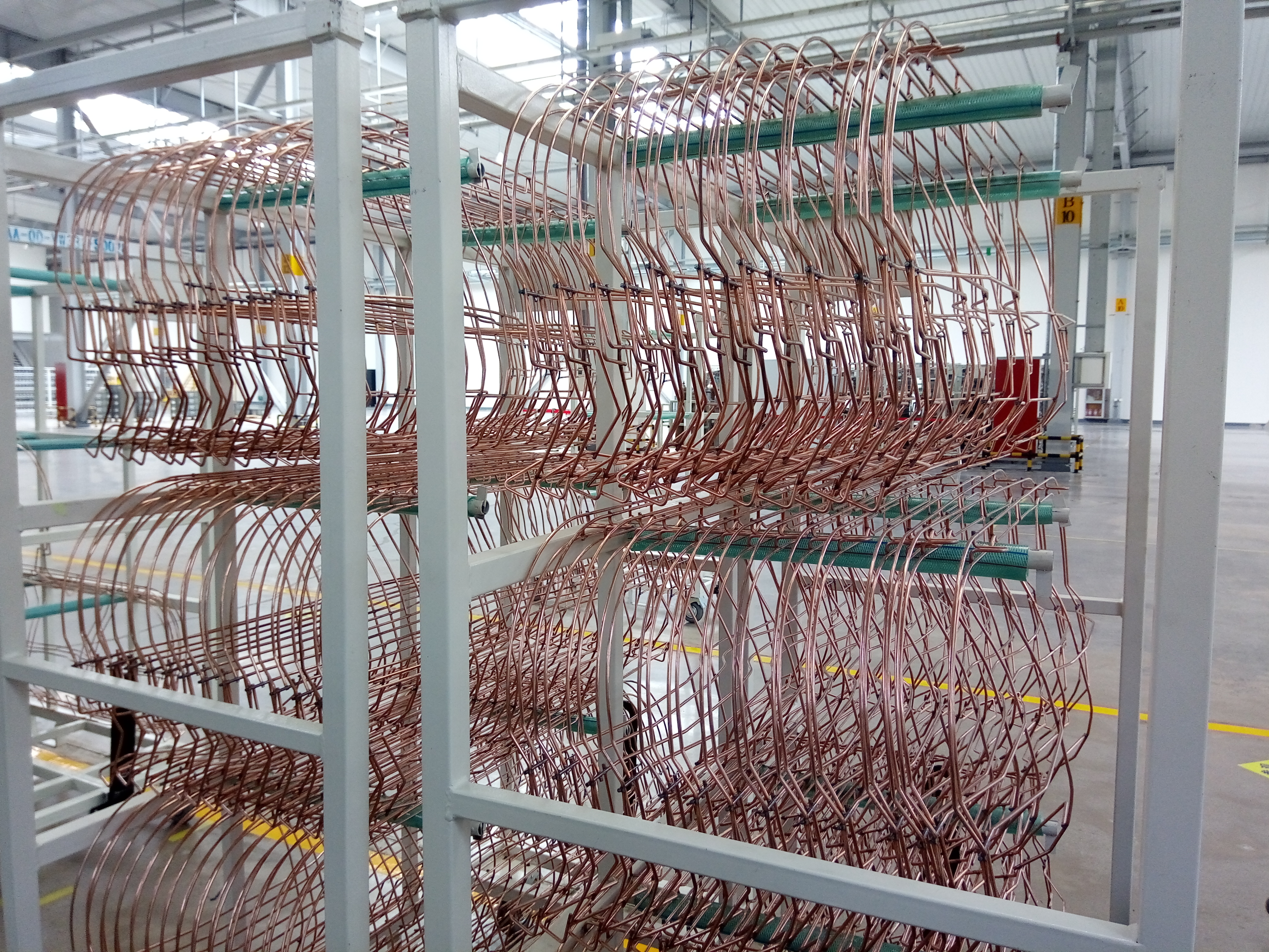 CNC wire bending machine