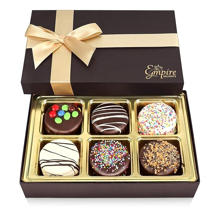 Luxury Cake Charcuterie Boxes: The Ultimate Dessert Presentation Solution