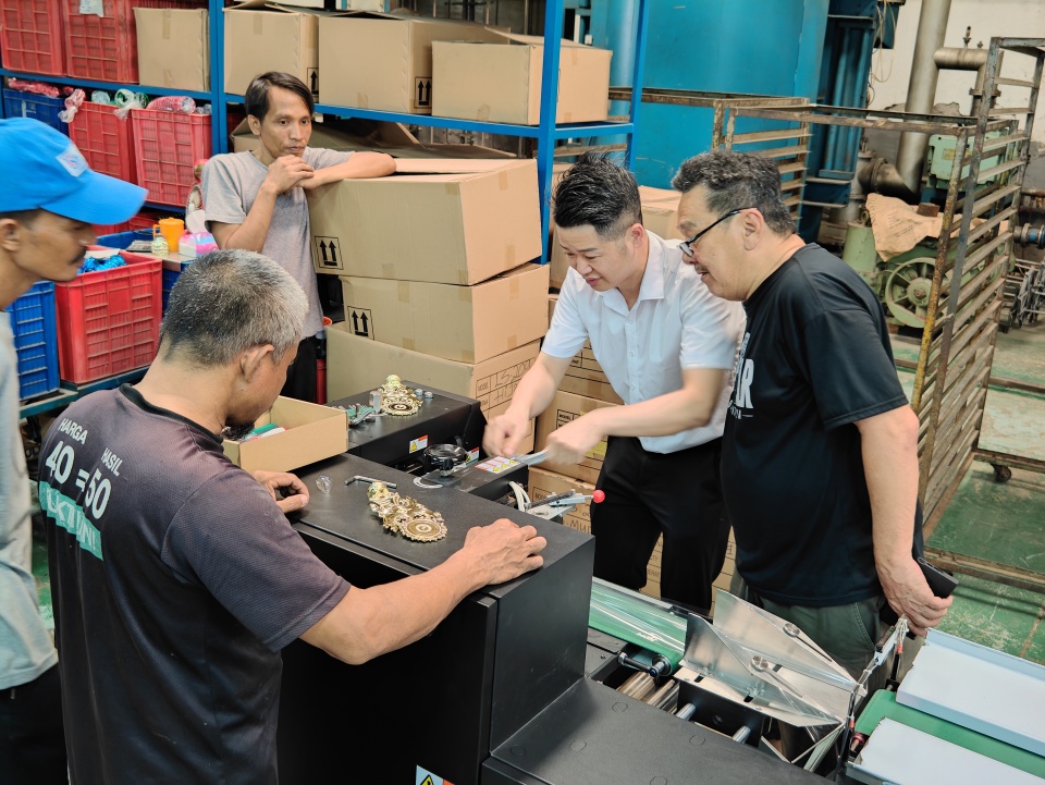 Professional assembly and debugging team