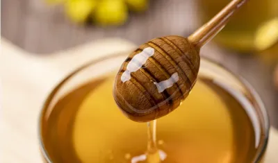 Επανάσταση στις συσκευασίες μελιού: Αποτελεσματικές & Υγιεινές Προκατασκευασμένες Λύσεις Σακουλών