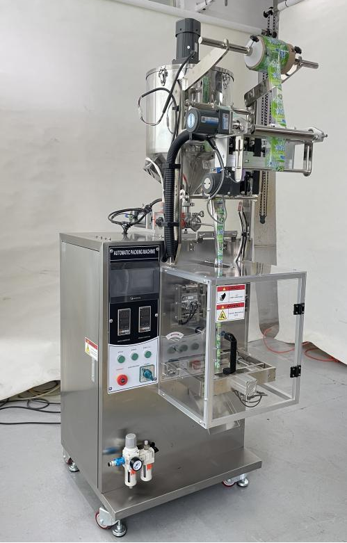 sachet packaging machine