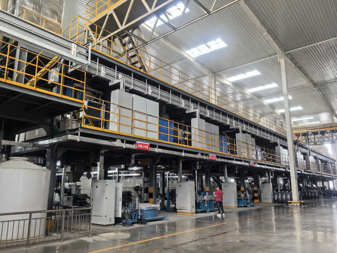 معدات التصنيع المتقدمة لشركة تشونغشان شمسنا جديد طاقة كو., المحدودة.