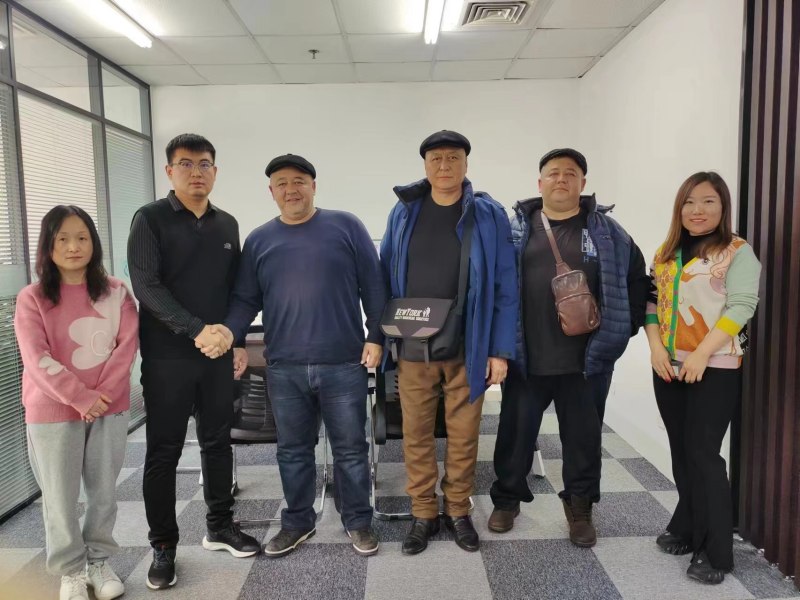 Russian customers came to the company for in-depth visit and learning Russian customers came to the company for in-depth visit and learning