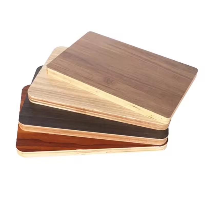 Impiallacciatura di legno per due contenitori