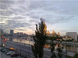 Pada hari kedua menghadiri pameran Rusia