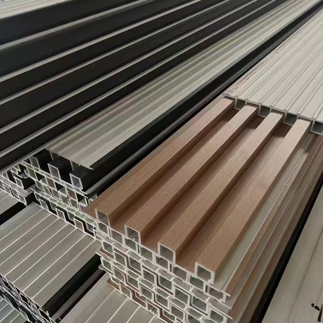 Продемонструйте наш новий настінний продукт WPC