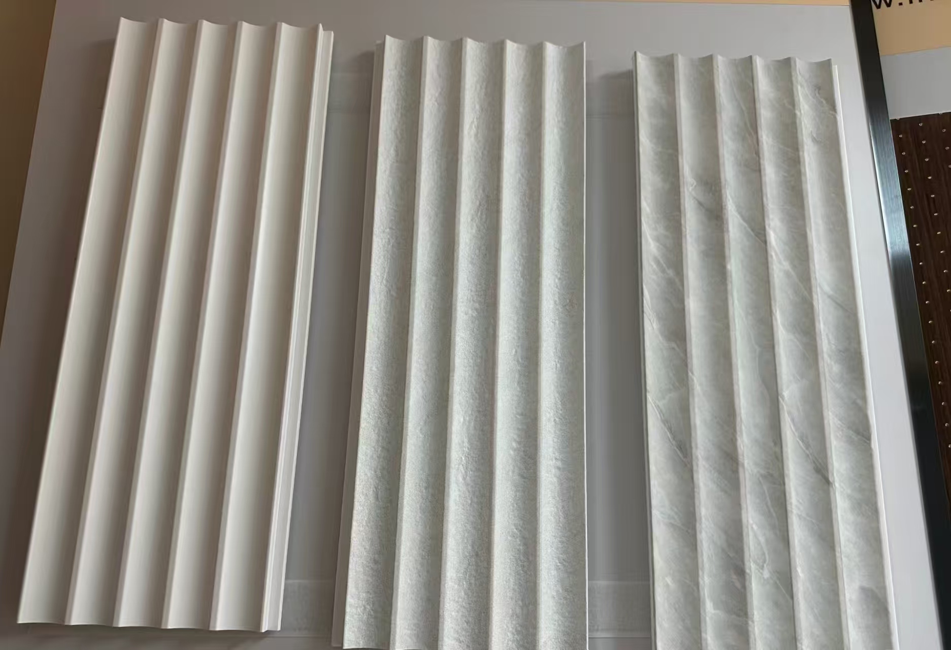 What are the advantages of PS wall panels