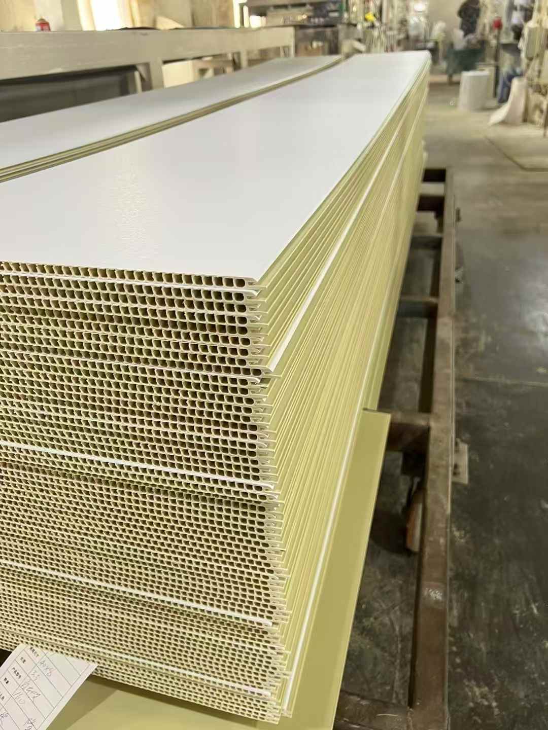 Versiune obișnuită de vânzare la cald a panoului de perete din plastic din piatră