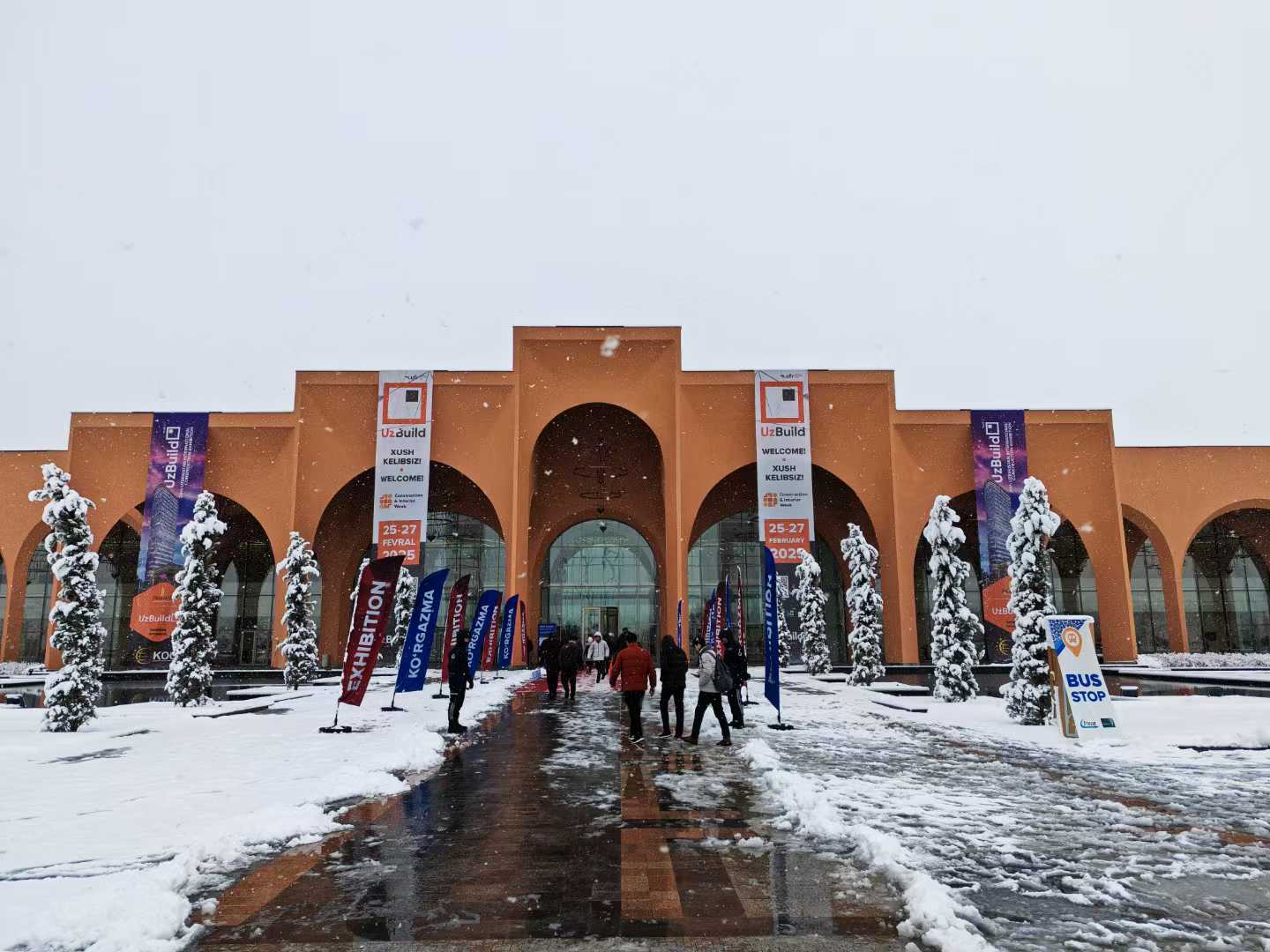 Último día de la Exposición de Materiales de Construcción de Uzbekistán