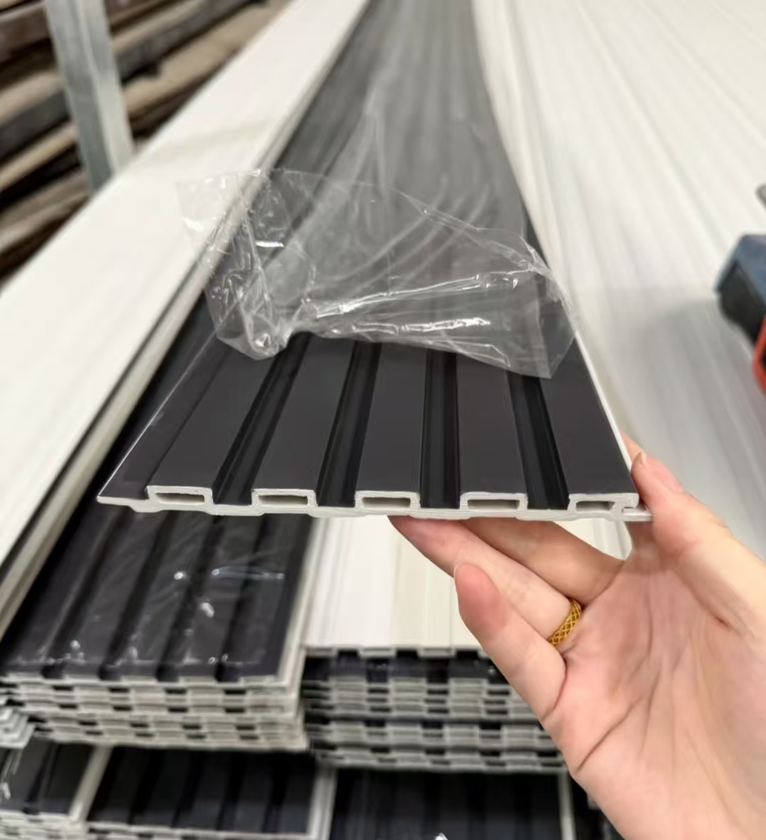 Panel dinding WPC 150×9×2900 mm