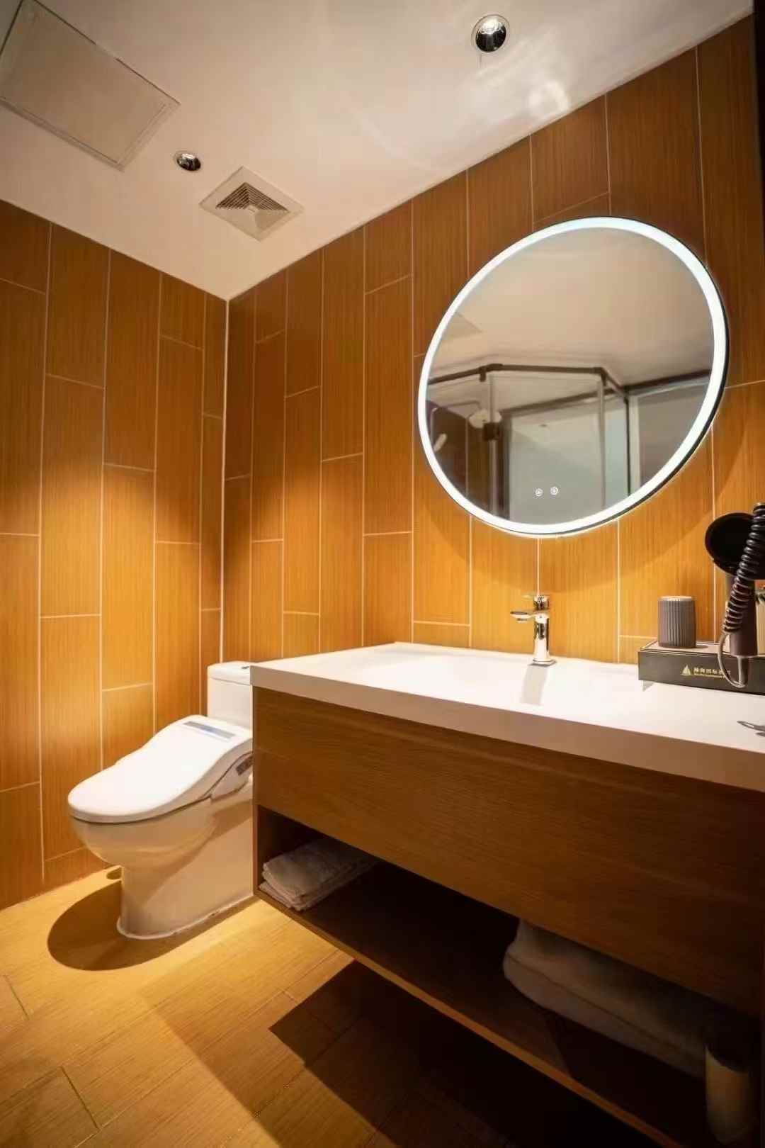 Panel dinding kristal Spc