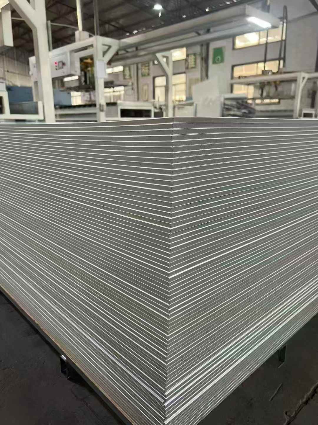 Bagaimana untuk memasang panel kristal karbon?