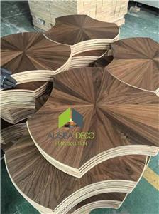 Installation of engineering laminate floor