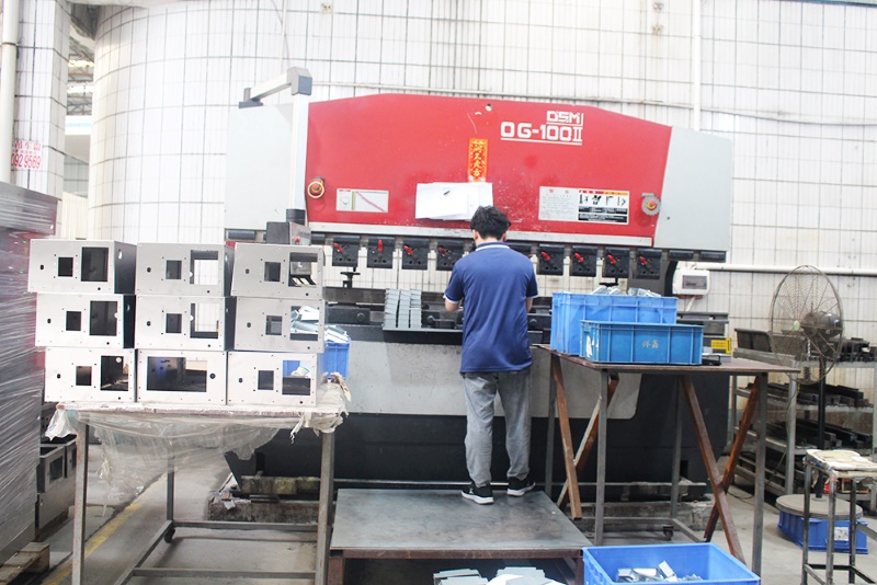 Punch presses classified according to slide drive mechanism