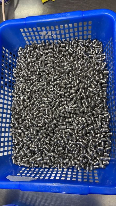 Producing screws for Malaysian customer