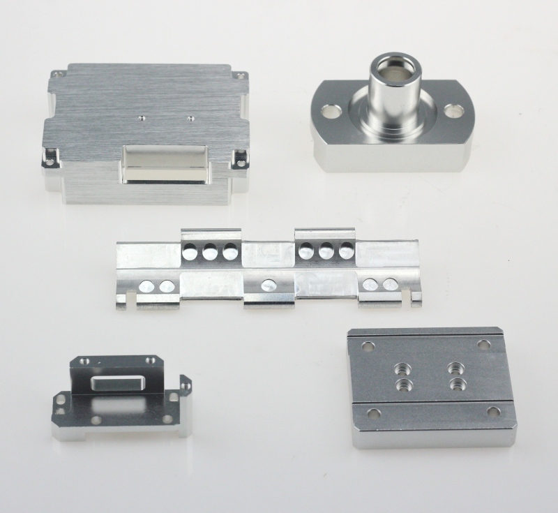 Why Do Stainless Steel Hardware Parts Need Passivation?