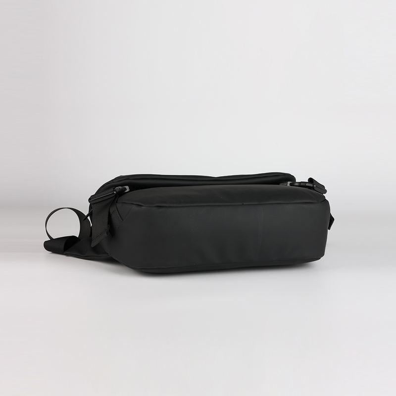 Designer Leather Waterproof Waist Pouch Belt Bag Men