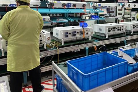 Ακρίβεια σε Ηλιακός Αντιστροφέας Βιομηχανοποίηση: Υποστήριξη Ασφάλεια και Αποδοτικότητα