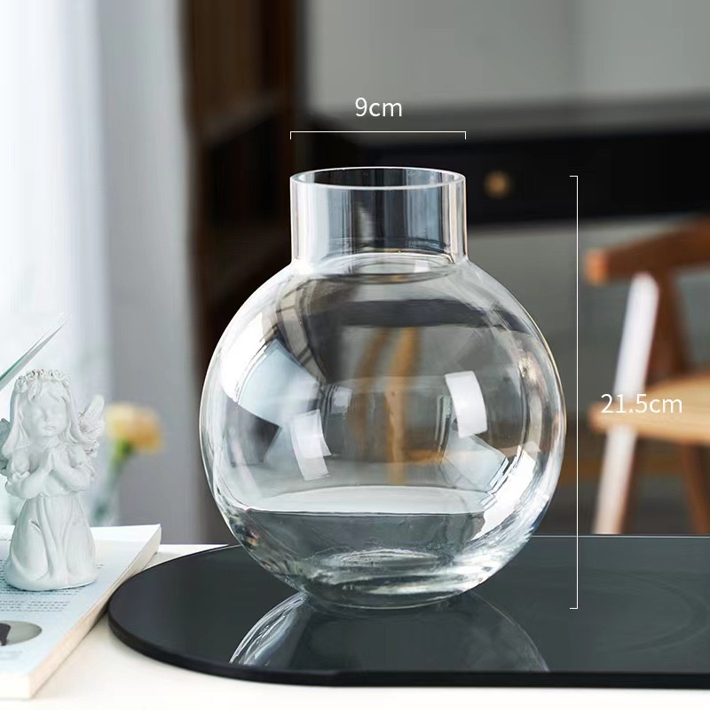 clear round vase