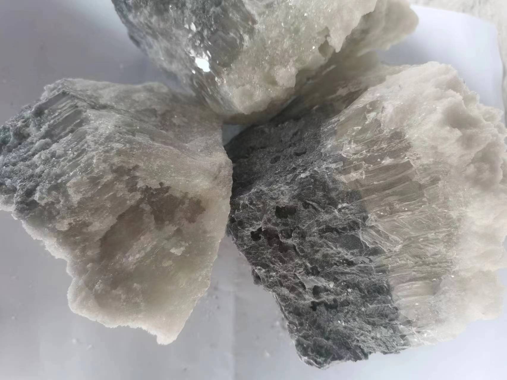 Specification Of Fused Magnesium Black Crystal Connection98%