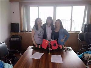 In May 12th 16, Albania customers came to the factory to visit and order