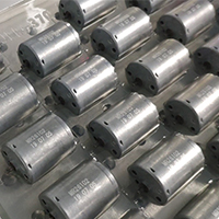 Flying fiber laser marking machine
