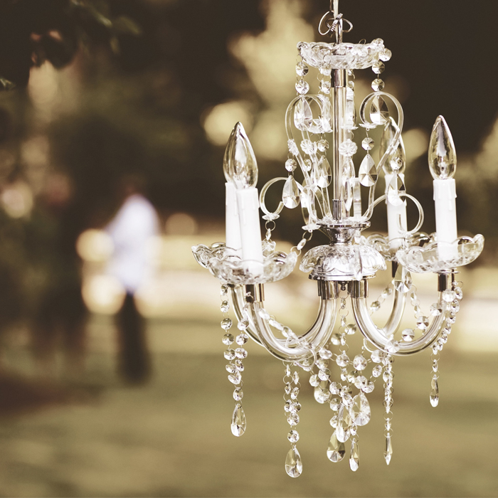 Rzućmy światło na historię żyrandola