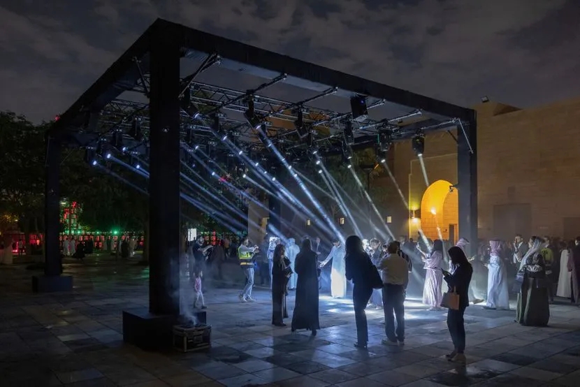 Appreciation of Light Festival Works