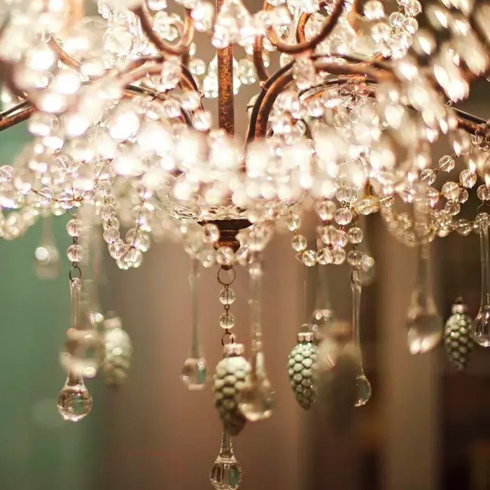 El tamaño del mercado mundial de lámparas de araña alcanzará los 11.110 millones de dólares en 2030, con una tasa de crecimiento anual compuesta del 4,3 %.