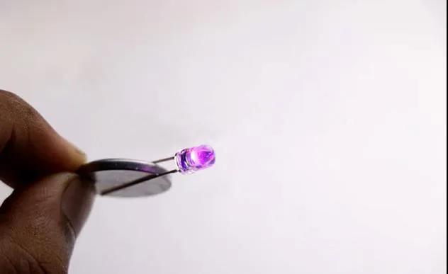 LED