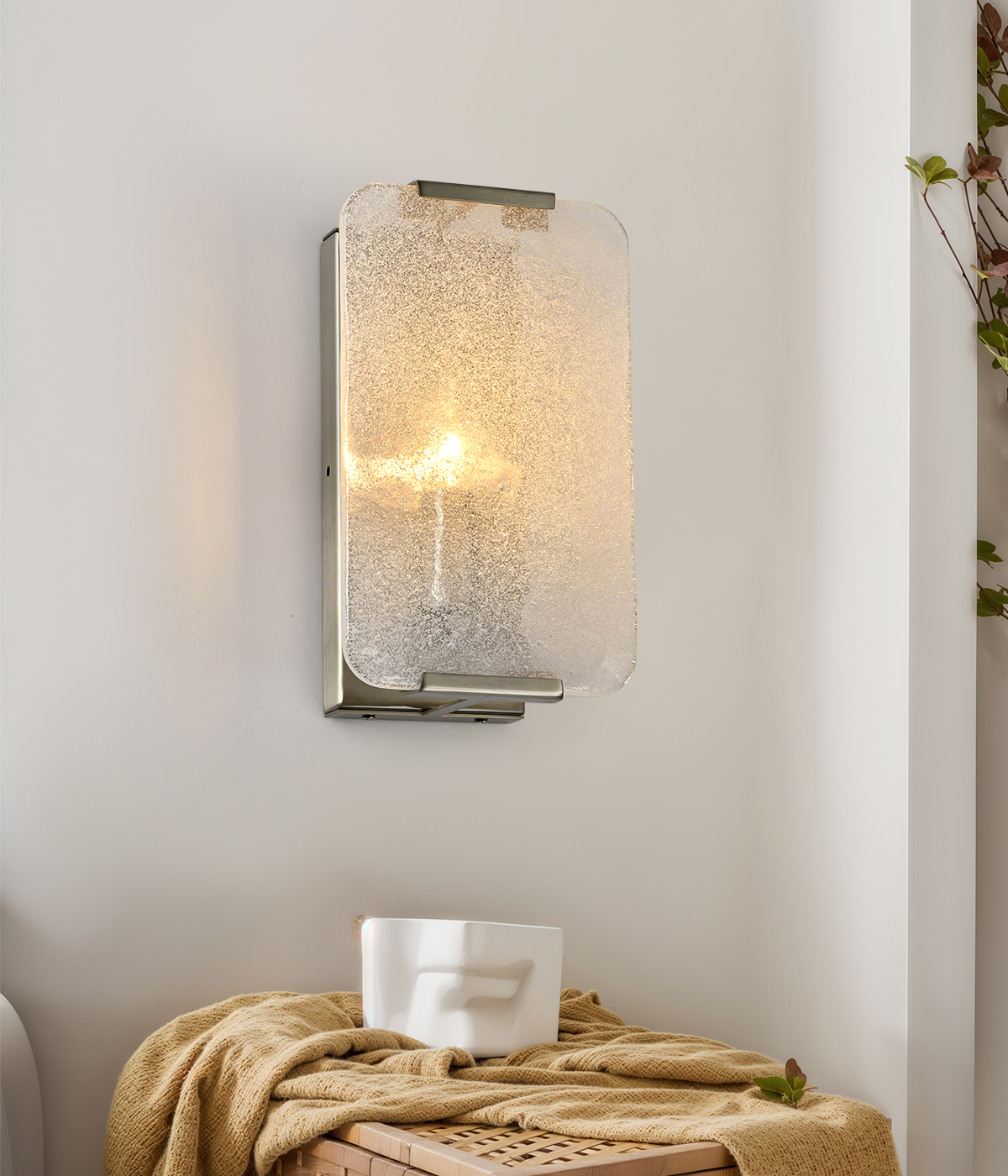 wall lamp