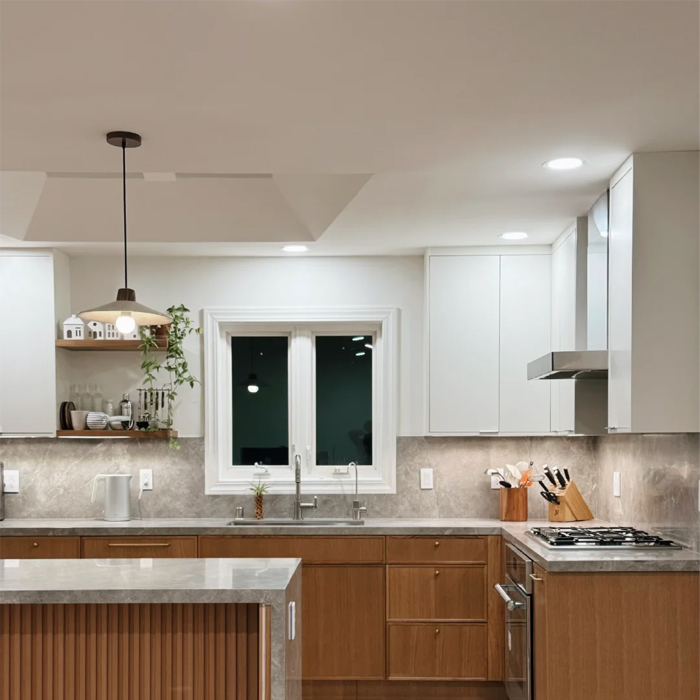 キッチンの天井照明に最適な色温度は何ですか?