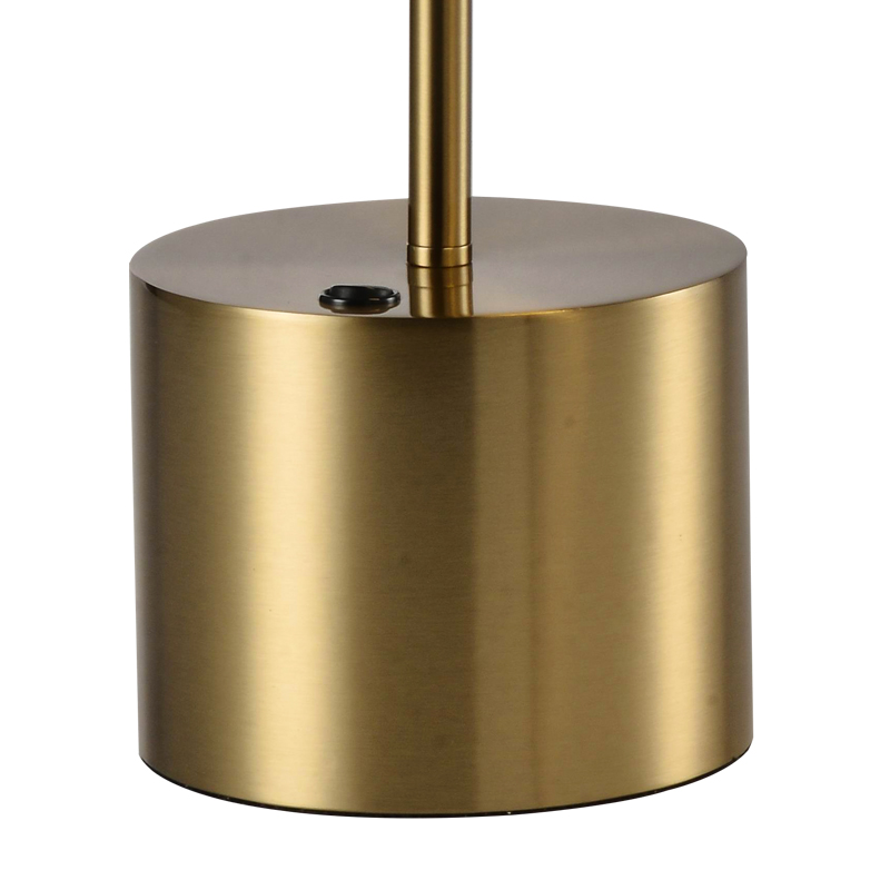 Moderne, eenvoudige, lichte, luxe metalen tafellamp