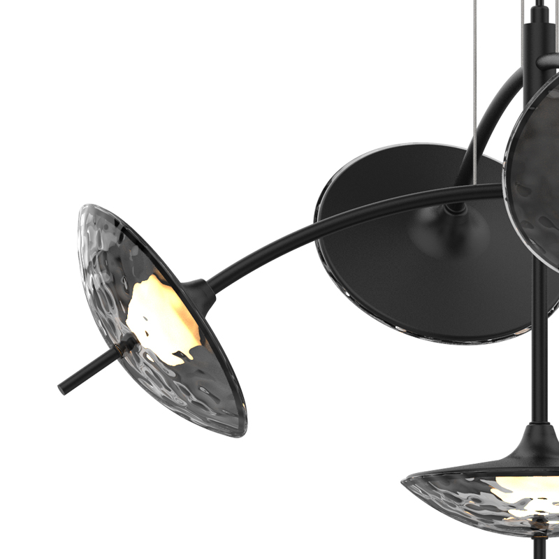 Lámpara de araña moderna y sencilla de cinco luces en negro mate.