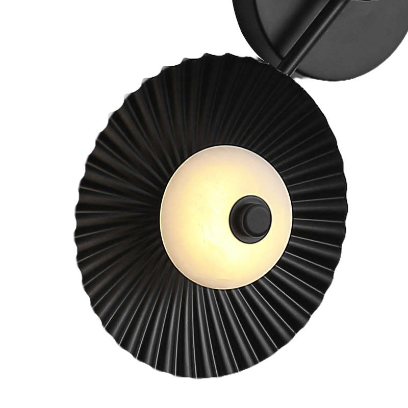 Moderne zwarte wandlamp met lichtbron