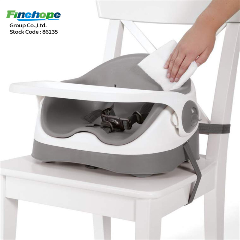 Chaise longue et siège bébé en polyuréthane
