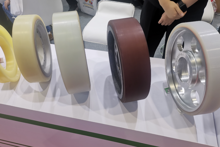 Evonik showcased its innovative solutions at the 2024 China International Polyurethane Exhibitio
