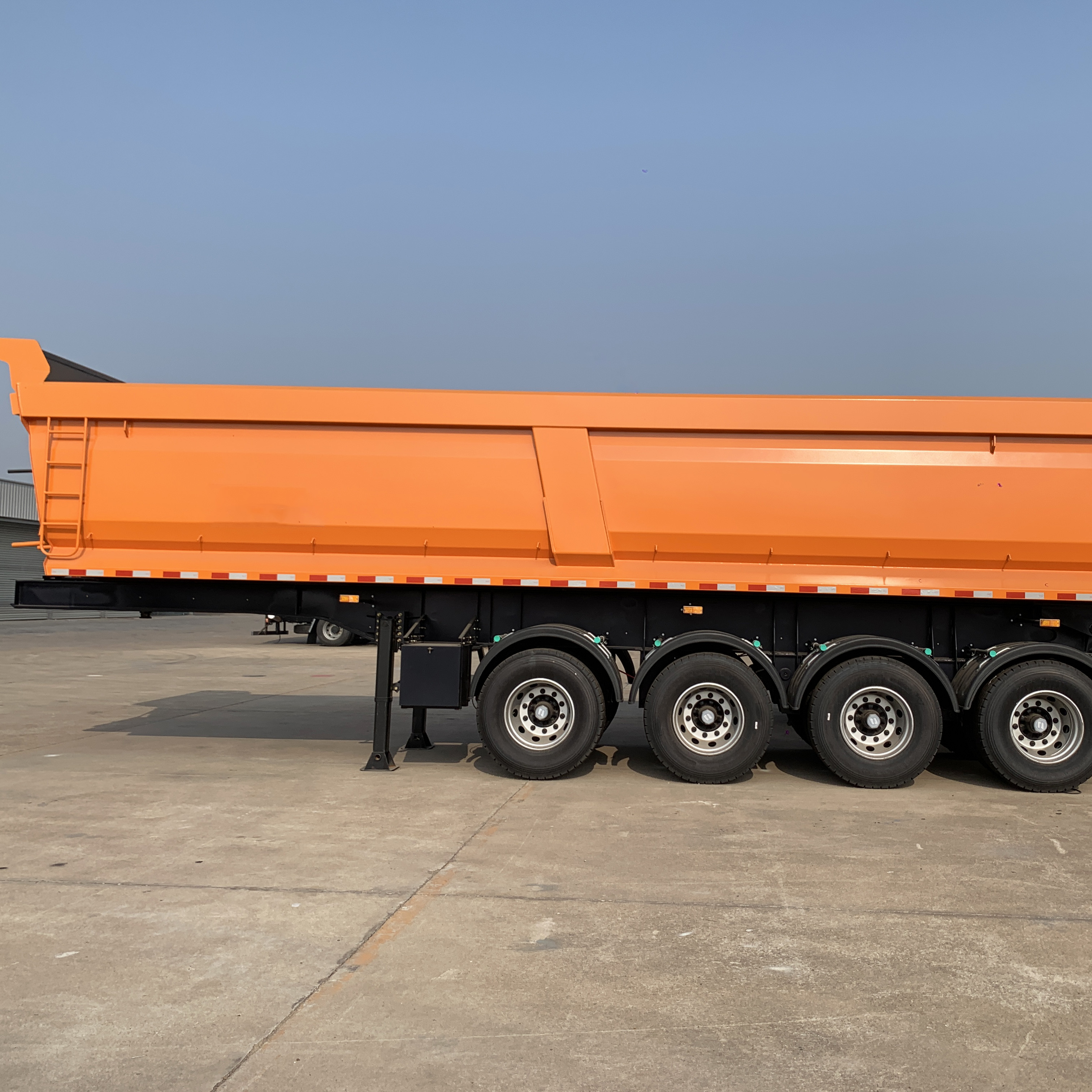 4 Axle 10 M Hydraulic Self-dumping Semi Trailer