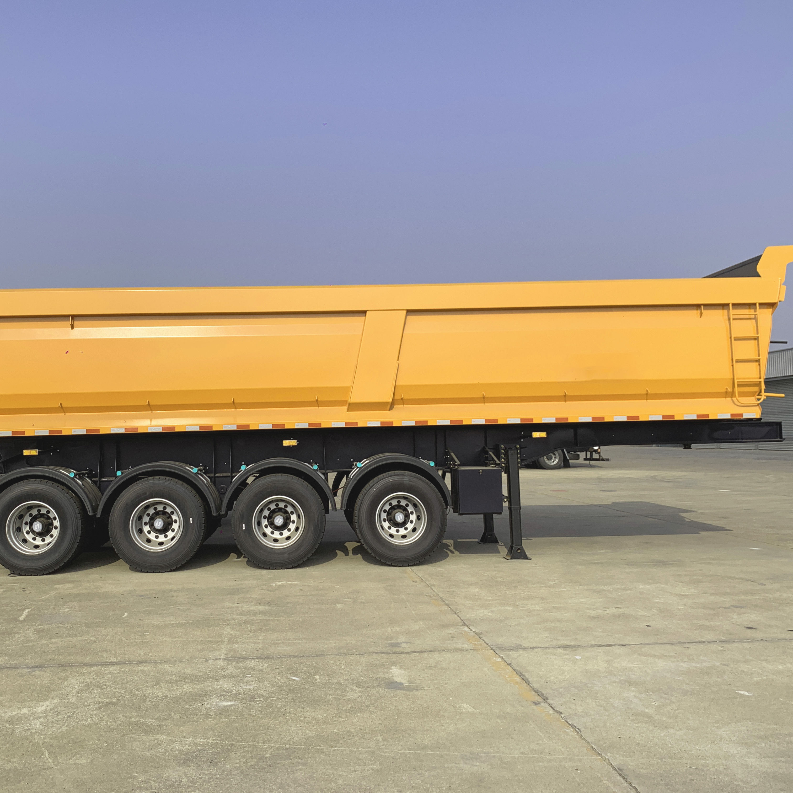 4 Axle 10 M Outlet Rear Dump Semi Trailer