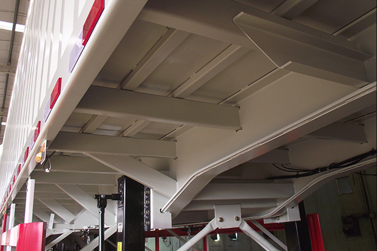 Side curtain transport trailer