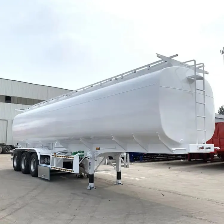 Tri axle tanker trailer
