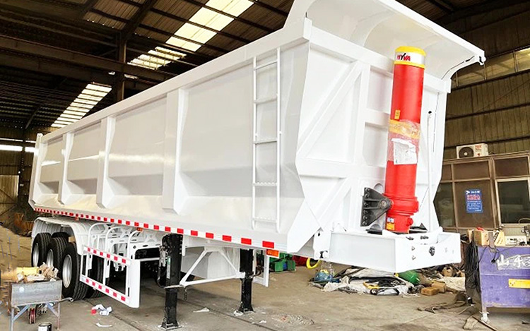 Triple axle tipper truck trailer