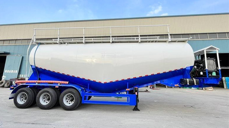 V shape cement bulker trailer