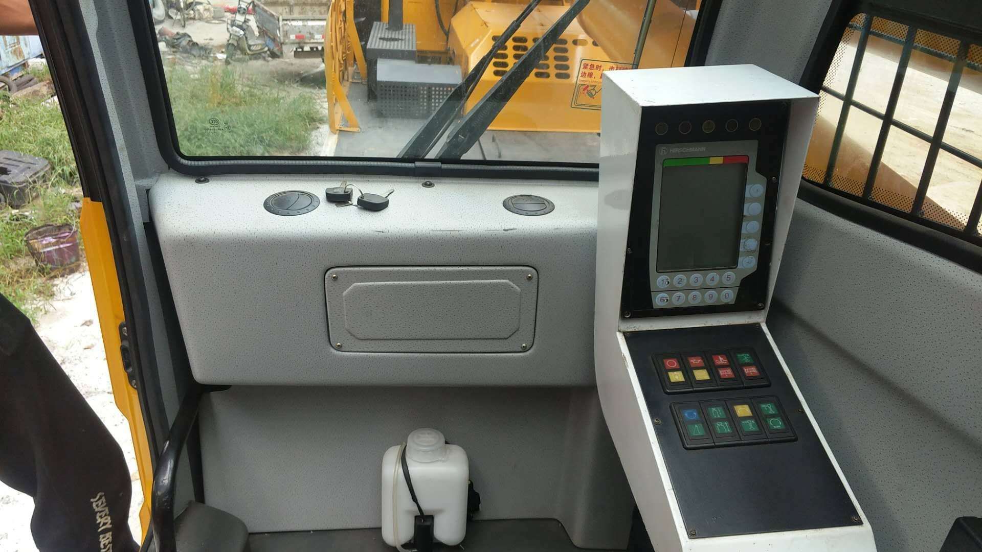 110 ton used truck crane