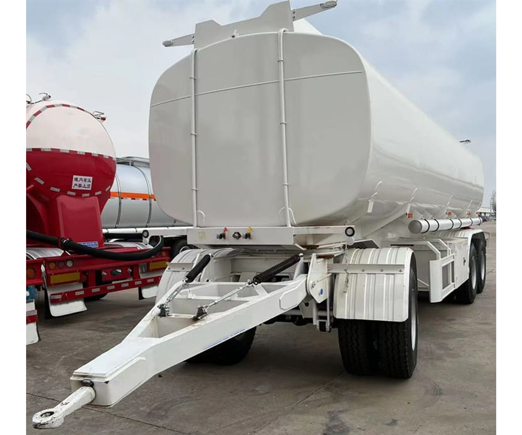 Hstar Customized Wholesale Price Fuel Oil Tank Superlink Liquid Full Trailer with Drawbar