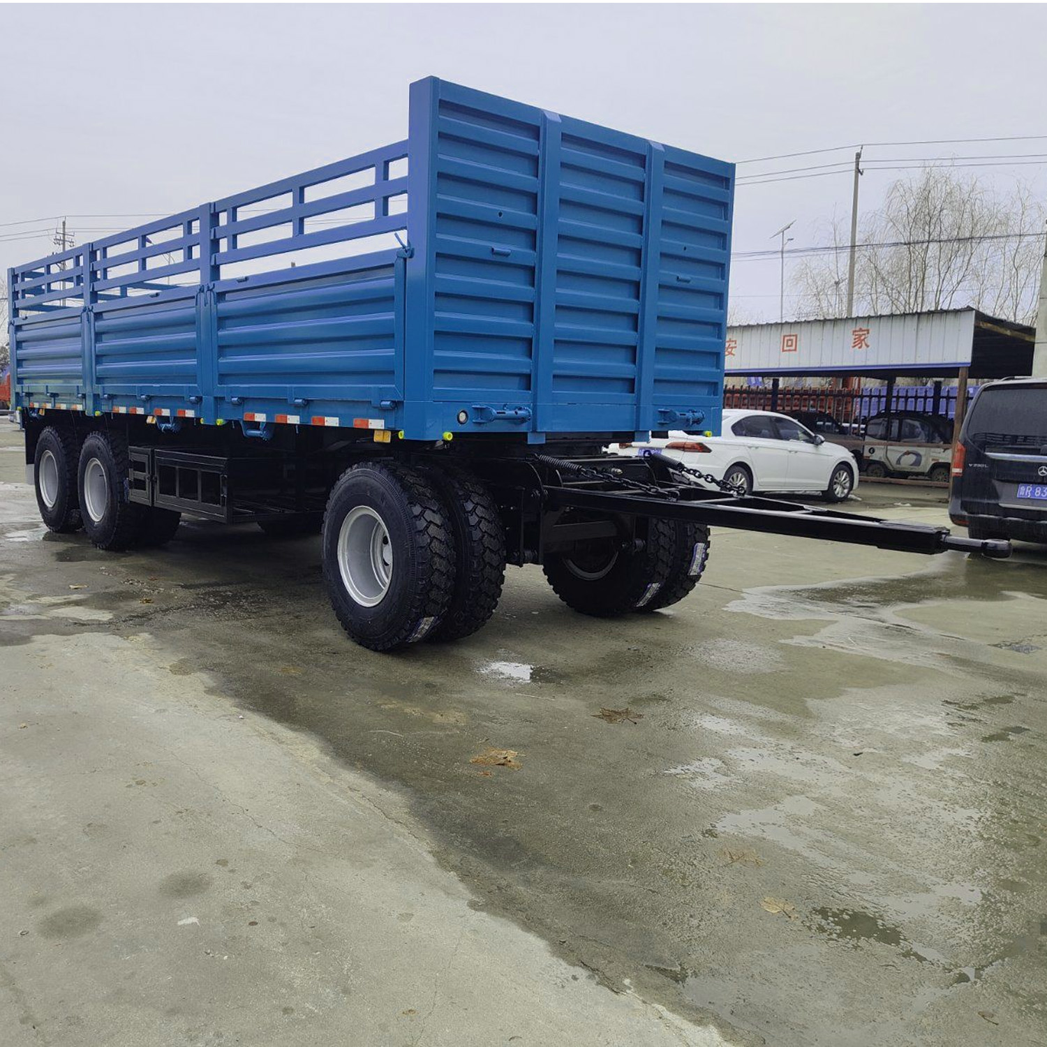 3.Cost-Effective Box Drawbar Trailer for Farm 12 Wheels Full Trailer