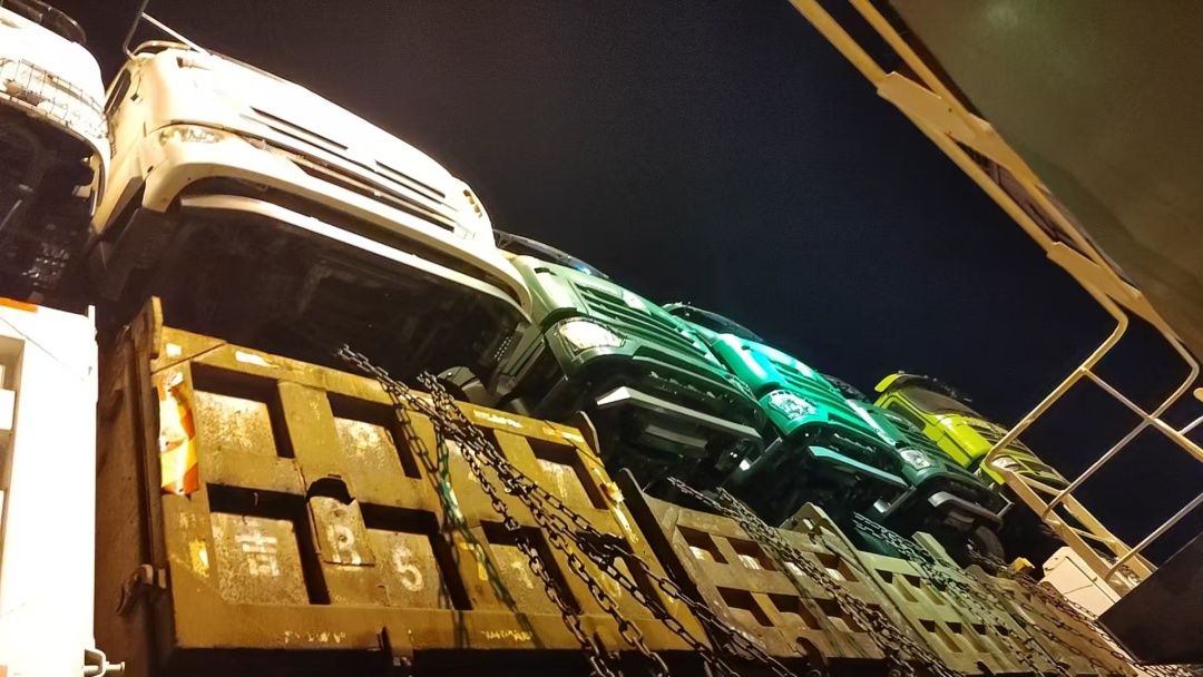 SemiTrailer SemiTrailer