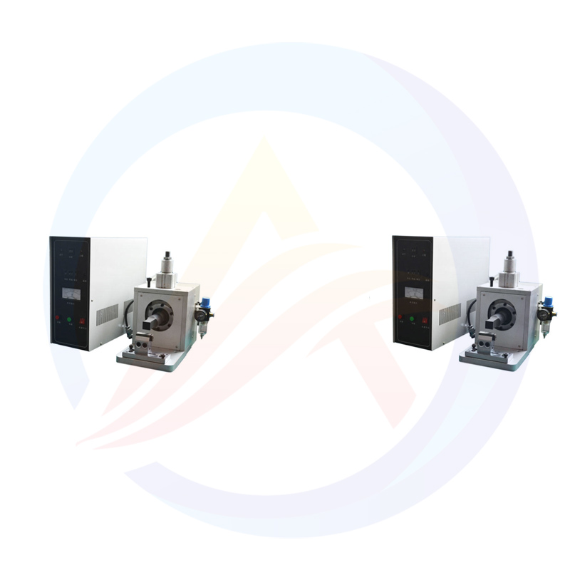 Machine de soudage par points à ultrasons pour le soudage des feuilles d'électrodes cathodiques de batterie