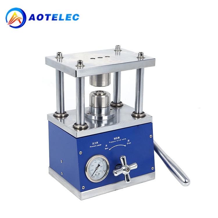 Máy uốn pin xu thủ công hỗ trợ nghiên cứu và phát triển pin tại Đại học Ấn Độ