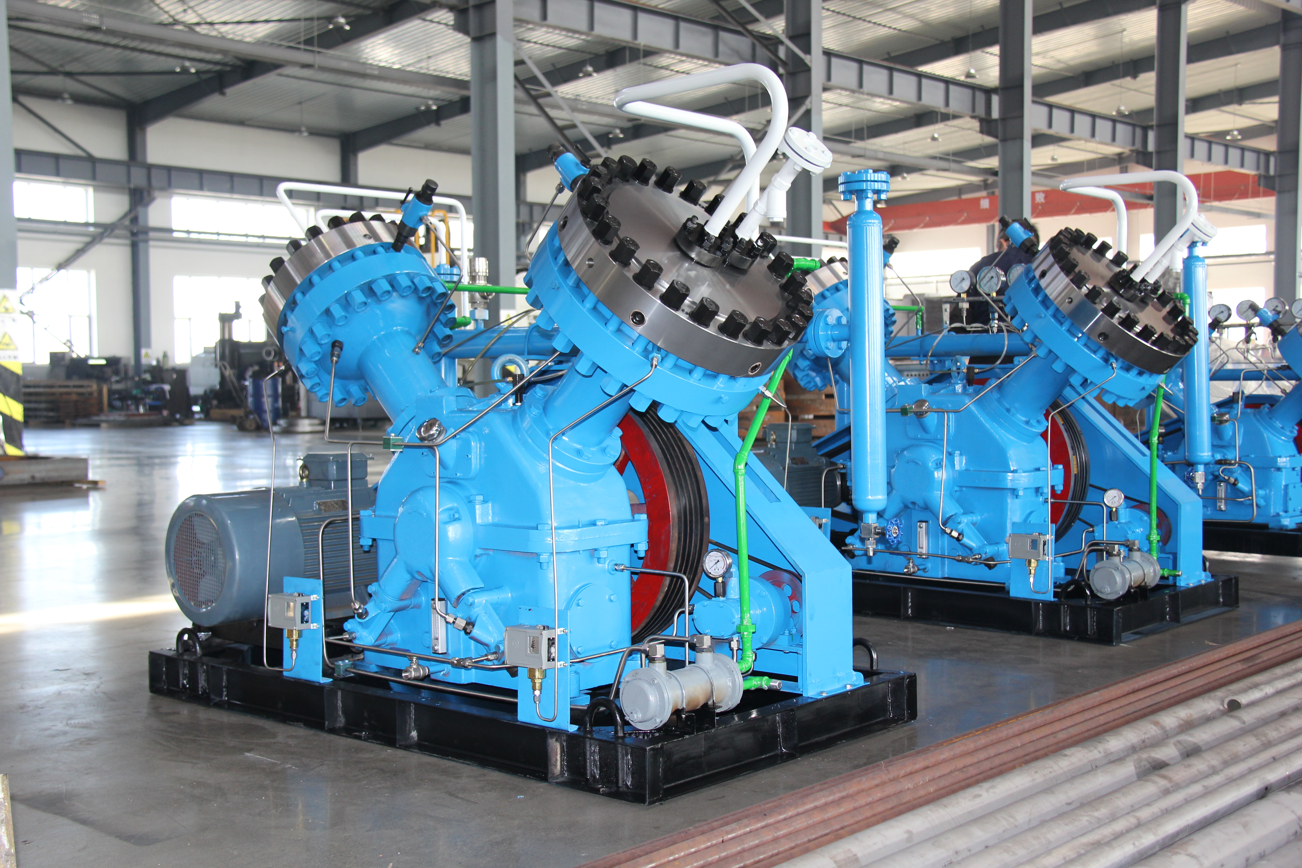 Explosive gas diaphragm compressor